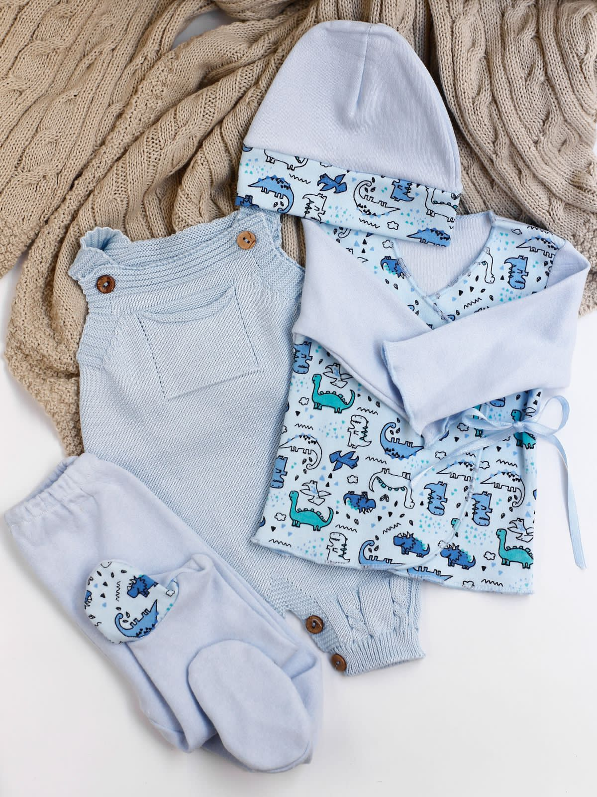 Conjunto de 4 piezas con cinta estampada